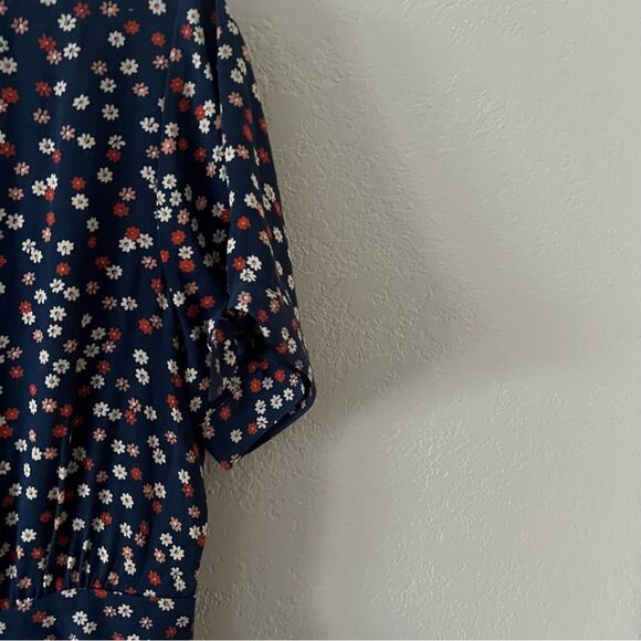 Madewell Tie Sleeve Button Front Dress in Mini Daisy Navy Blue - Picture 5 of 7